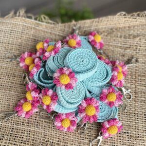 Pink Daisy on Tiffany Blue